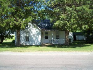 2 Bed/1 Bath Home for Sale · Winchester, IL