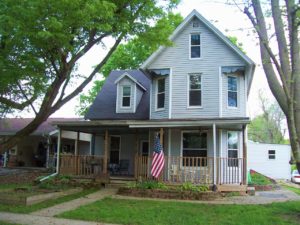 4 Bed, 1 Bath Home for Sale · Winchester, IL