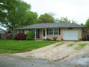 3 Bed/1 Bath Home for Sale · Murrayville, IL