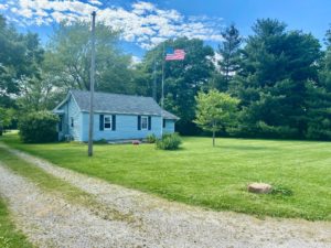 3 Bed/2 Bath Home on 2.5 Acres · Franklin, IL