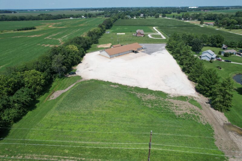 Versatile Commercial Building on 6 Acres ∙ Carrollton, IL