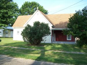 3 Bedroom/1 Bath Home for Sale at Auction · Palmyra, IL