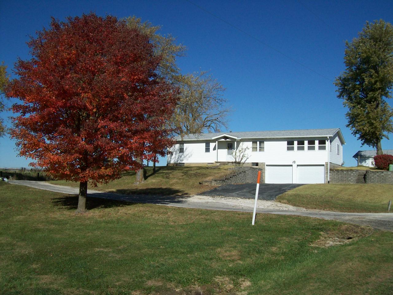 3 Bedroom/2 Bath Home For Sale ∙ Manchester, IL - Worrell Land Services
