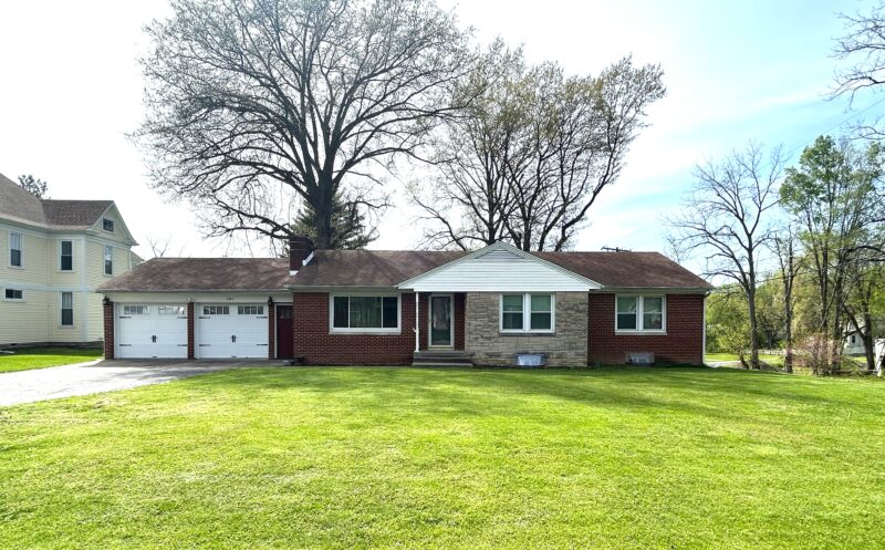 3 Bedroom/1 Bath Home for Sale, White Hall, IL