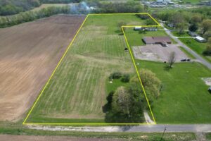 11.48± Acres Adjoining Jacksonville, IL