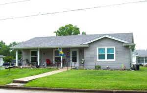 2 Bedroom/1 Bath Home for Sale, Winchester, IL
