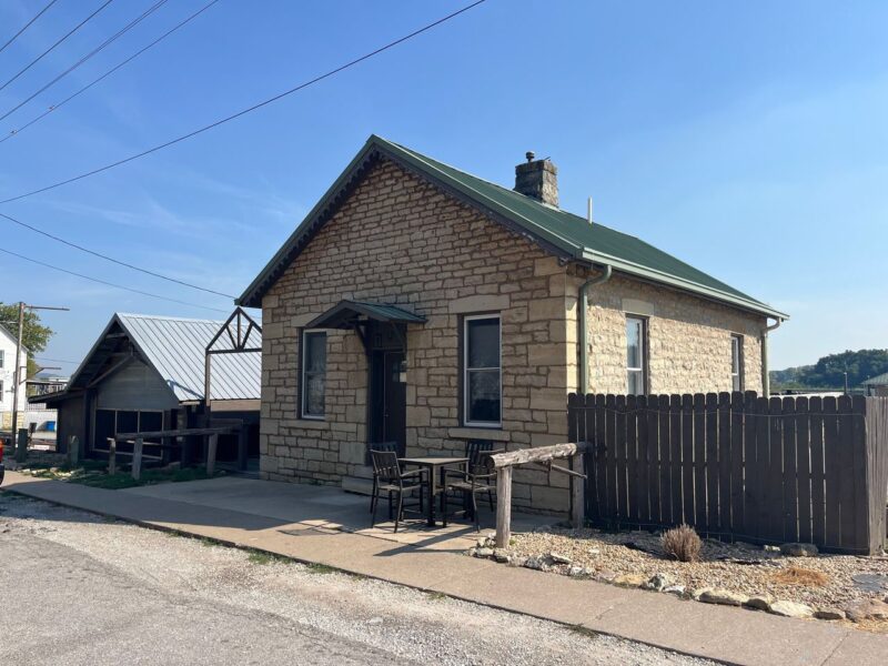 Commercial Opportunity in the Heart of Grafton, IL