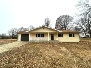 4 Bedroom, 3 Bath Home · Carrollton, IL
