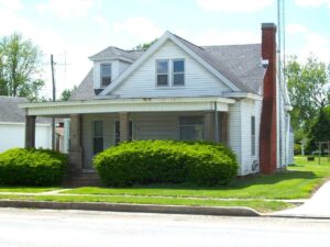 3 Bedroom, 1 Bath Home · Winchester, IL