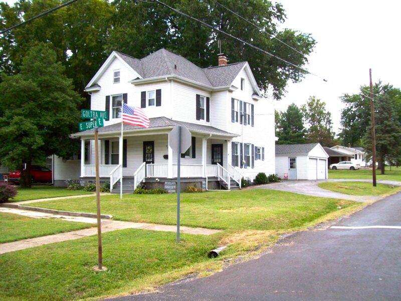 4 Bedroom/2 Bath Home for Sale, Jacksonville, IL