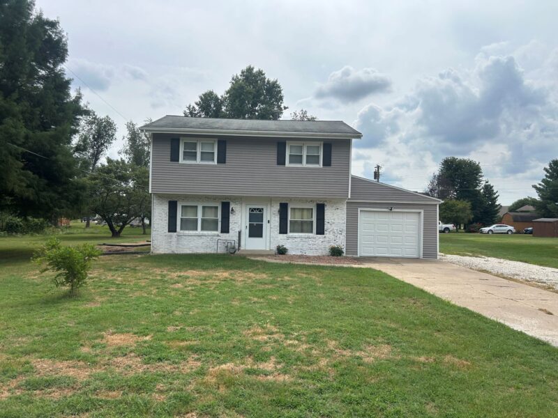 3 Bedroom/2 Bath Home for Sale, Carrollton, IL